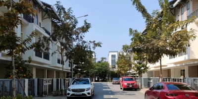 Thầy giáo về hưu với 6 cuốn sổ đỏ hé lộ cách làm giàu từ bất động sản: Cứ có tiền thì mua đất