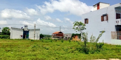 Đánh liều mua đất được đồn giá 2 tỷ giữa sốt đất, nào ngờ rao bán hơn nửa năm vẫn ế ẩm