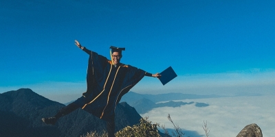Khánh Tuân: Chàng cử nhân 9x ôm bằng tốt nghiệp đi leo núi, săn mây, check-in muôn nơi