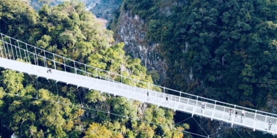 Việt Nam đã có cây cầu kính dài nhất thế giới ở Mộc Châu, sẽ đón khách dịp 30/4