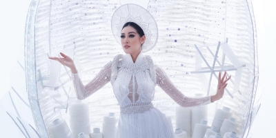 Chiêm ngưỡng màn 'bung kén' thần sầu của Khánh Vân tại Miss Universe 2020