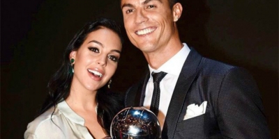 Cận cảnh nhan sắc nỏng bỏng của 'bóng hồng' bên cạnh Cristiano Ronaldo