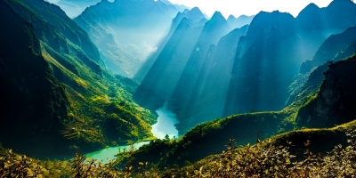 Chinh phục sông Nho Quế - tuyệt tác thiên nhiên trong lòng Hà Giang