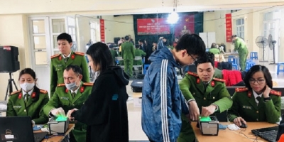 Vì sao ở cùng nhà lại tốn thêm phí chuyển Căn cước công dân gắn chip?