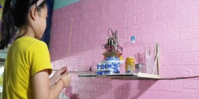 Dịch COVID-19 khiến gia đình ly tán, đẩy đứa trẻ sinh non vào cảnh mồ côi: Chồng thờ đệ bằng di ảnh 3x4