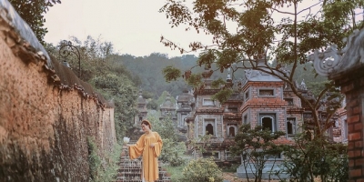 Tìm về chốn bình yên thanh tịnh nơi cổ tự có khu vườn tháp đẹp và lớn nhất Việt Nam