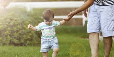 8 năm đầu đời gần như quyết định con là ai: Đừng để tuổi thơ con thiếu sự đồng hành của cha mẹ