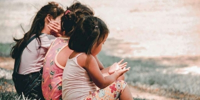 Gia đình là nền tảng tốt nhất của trẻ: 6 quy tắc dạy con thành người ưu tú