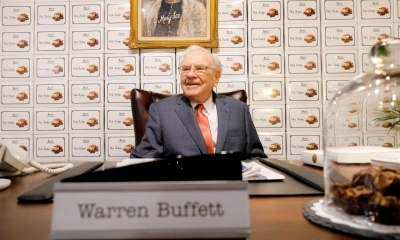 Warren Buffet và tâm niệm làm việc vì đam mê: Từng bỏ qua việc hỏi lương, cuối tháng mới biết nhận bao nhiêu tiền