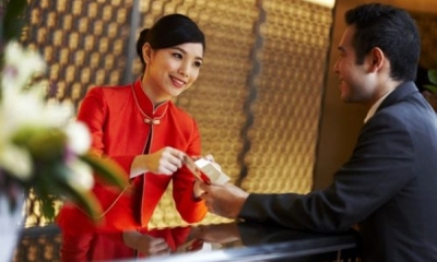 Triết lý sâu sắc của người Trung Quốc: Người nào không biết mỉm cười, đừng nên mở hiệu buôn