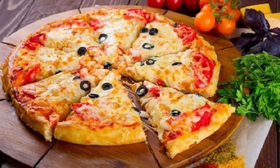 Bánh Pizza được bán trong các nhà hàng sang trọng ngày nay thực chất là đồ ăn của người nghèo