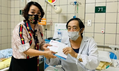 Nghệ sĩ Giang Còi nhập viện điều trị vì thổ huyết nhiều, bệnh chuyển nặng
