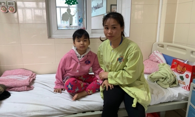 Bé gái 8 tuổi bị phán 'án tử' và ông nội mắc bệnh tâm thần khẩn cầu sự giúp đỡ từ cộng đồng