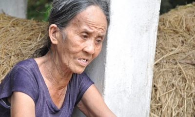 Người phụ nữ cô độc, mắt mờ, chân chậm mơ ước có 10 triệu để sửa chữa căn nhà dột nát