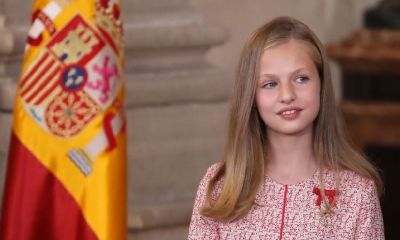 Khí chất xuất chúng của công chúa 15 tuổi nắm trong tay vận mệnh cả đất nước