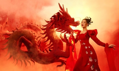 Hoa hậu Khánh Vân khiến fan mãn nhãn với bộ ảnh xuân đầy huyền bí, lấy cảm hứng từ hình tượng rồng