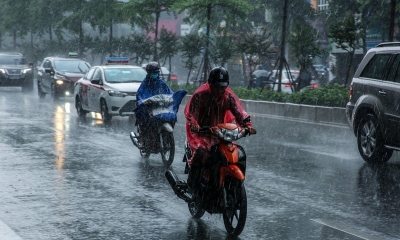 Nhiệt độ hôm nay 10/6/2022: Hà Nội cảnh báo mưa đá, lốc sét vào chiều tối