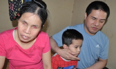 Tội nghiệp gia đình 3 người không nhìn thấy gì: Cha mẹ khẩn thiết cầu xin sự giúp đỡ