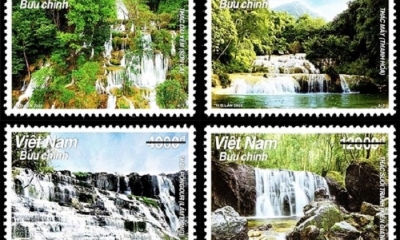 4 thác nước nổi tiếng nào được in trên bộ tem bưu chính 'Thác nước Việt Nam'?