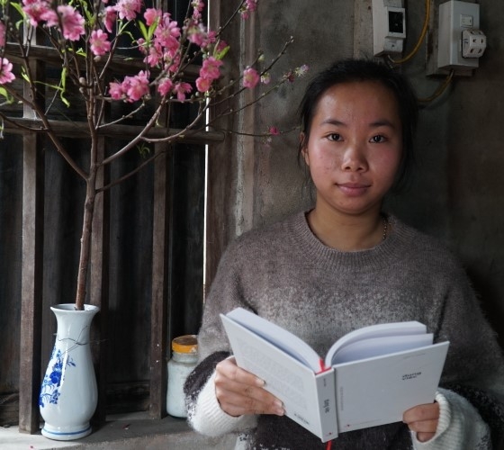 Vượt qua nghịch cảnh, nữ sinh nghèo xứ Nghệ chinh phục học bổng hàng chục ngàn USD