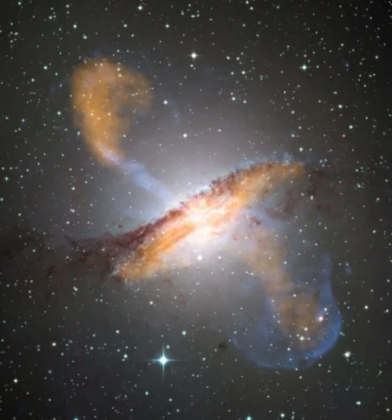 Bí ẩn vũ trụ: Lỗ đen ngoài không gian bị đảo ngược từ trường, đây là hiện tượng lần đầu được ghi nhận