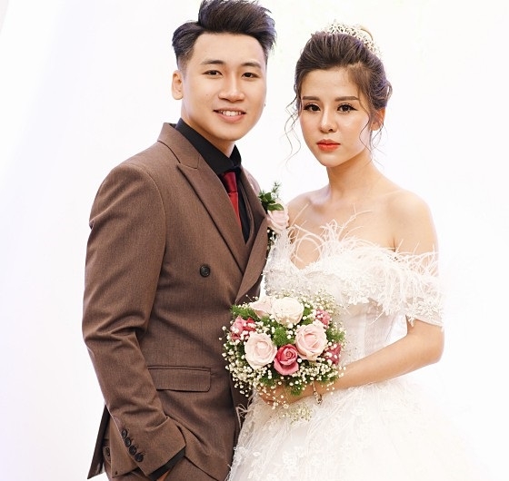 Huy Cung xác nhận chia tay vợ hotgirl sau 3 năm kết hôn