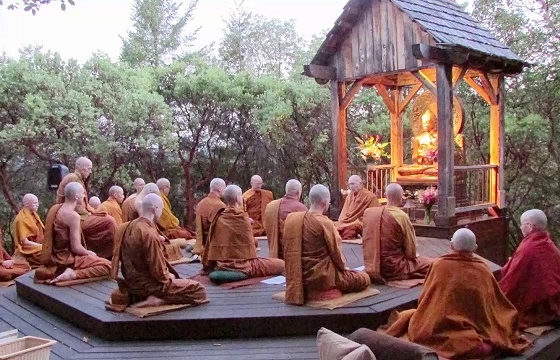 Phật giáo Nam Tông có ăn chay không?