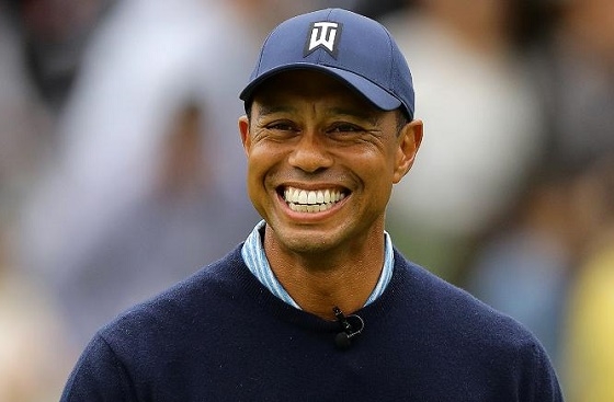Tay golf số 1 thế giới Tiger Woods vừa bị tai nạn xe hơi gần Los Angeles là ai?