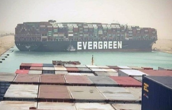 Siêu tàu chở container Ever Given mắc kẹt trên kênh đào Suez đã được giải cứu thành công
