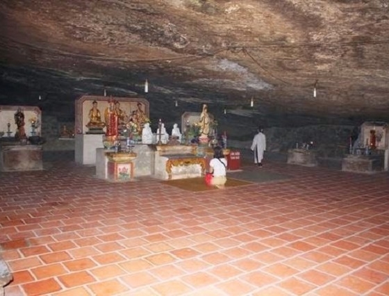 Hành hương về chùa 'không sư' linh thiêng trong hang đá núi lửa nghìn năm tuổi trên đảo Lý Sơn