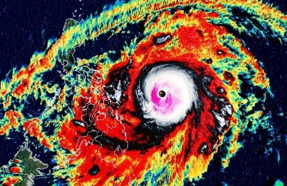 5 kỷ lục 'quái vật' của siêu bão Surigae