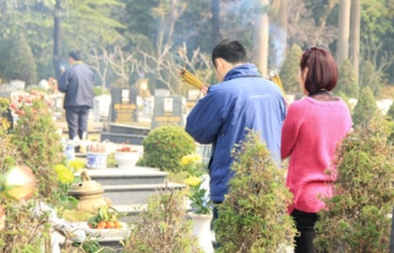Văn khấn tạ mộ Tết Nhâm Dần 2022 chi tiết nhất