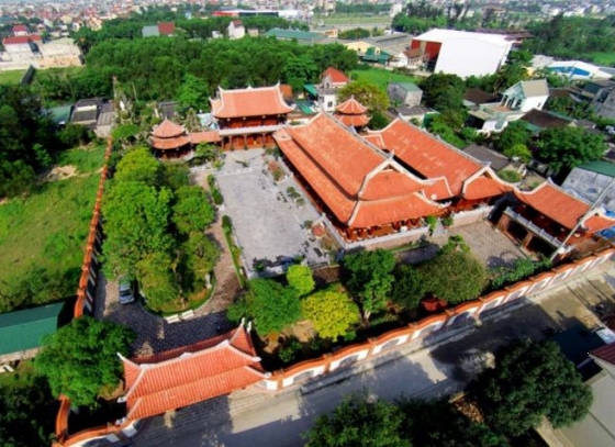 Phía sau 'biệt phủ' 200 tỷ mang phong cách Tử Cấm Thành là độ chịu chơi của đại gia xứ Nghệ