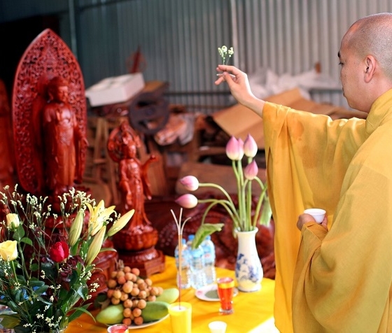 Muốn thờ Thần Phật linh ứng phải làm lễ khai quang điểm nhãn - quan điểm này đúng hay sai?