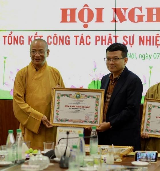 Chia sẻ xúc động của Trưởng BBT Cổng thông tin Phật giáo Việt Nam sau khi nhận Bằng Tuyên dương Công đức