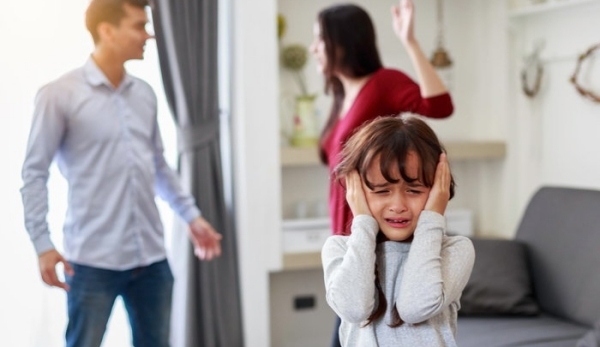Read more about the article 7 tật xấu của cha mẹ có thể khiến con lầm đường lạc lối, không bỏ sớm có hối cũng không kịp