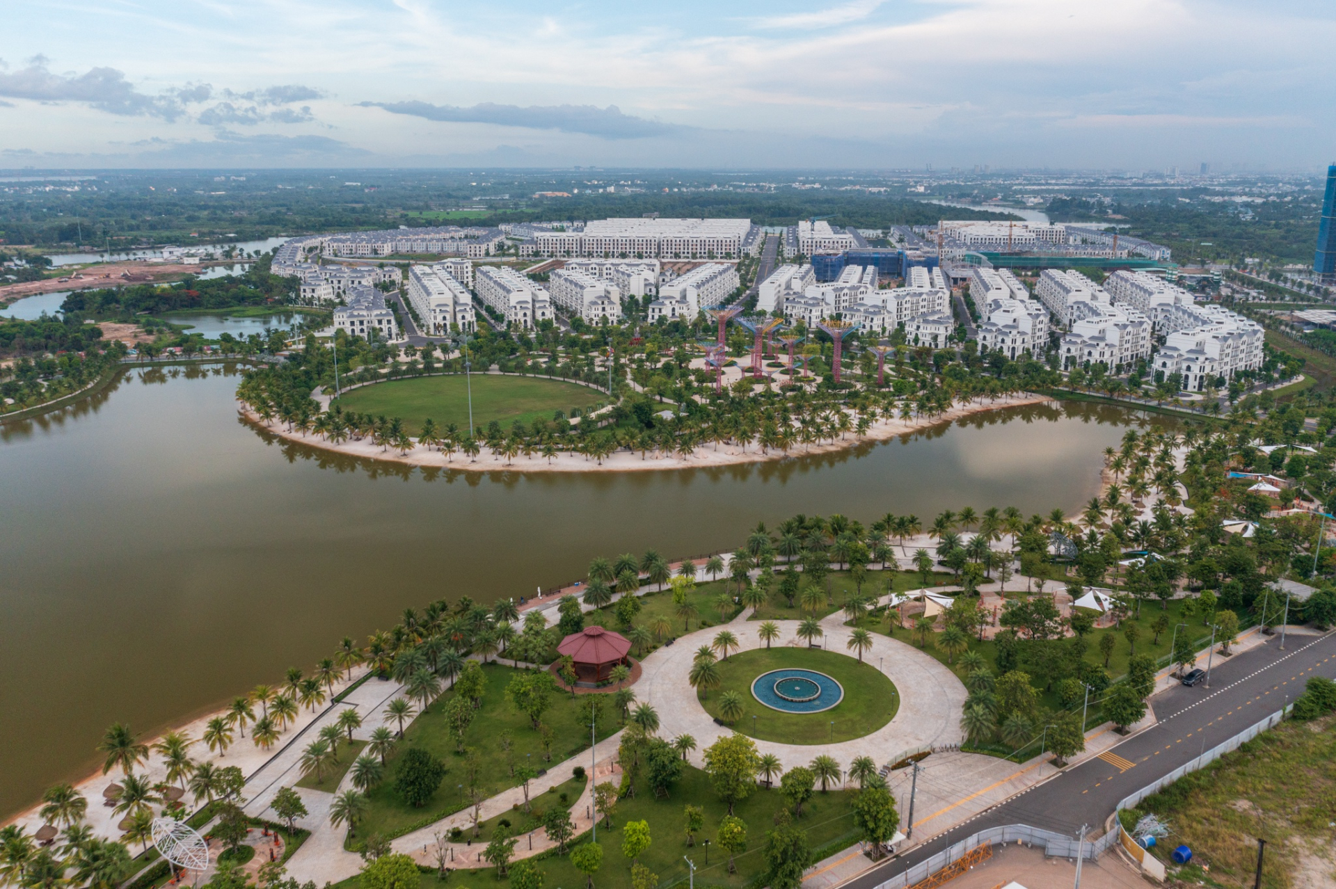 gia_dat_canh_du_an_Vinhomes_Grand_Park_11