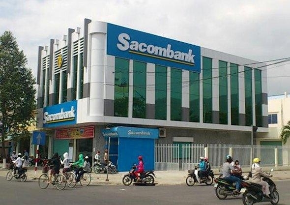 Vỡ nợ 100 tỉ đồng, nhóm cán bộ Sacombank chiếm đoạt tiền tiết kiệm của khách hàng