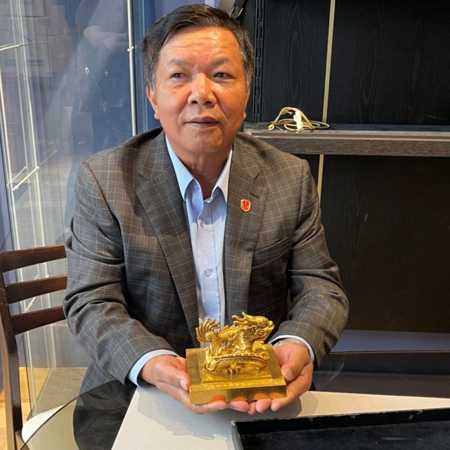 Đại gia Bắc Ninh chi 6,1 triệu euro mua ấn vàng Hoàng đế chi bảo