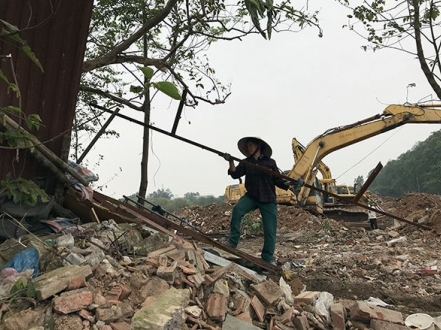 Người Hà Nội hối hả dỡ nhà, chặt cây nhường đất làm đường đua F1