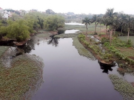 Sông Đáy ô nhiễm: Trách nhiệm của Bộ TNMT, Bộ NN&PTNT, UBND TP Hà Nội ở đâu?