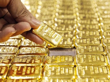 Giá vàng khó trở lại mốc 70 triệu đồng