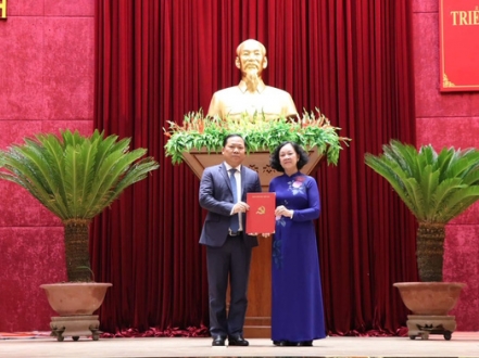 Chủ tịch Bình Định Nguyễn Phi Long làm bí thư Tỉnh ủy Hòa Bình