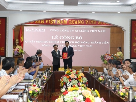 Cục trưởng quản lý nhà và thị trường bất động sản làm Chủ tịch Tổng công ty xi măng Việt Nam