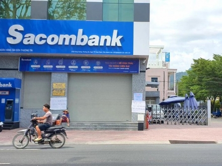 Đề nghị khởi tố 3 cán bộ ngân hàng Sacombank