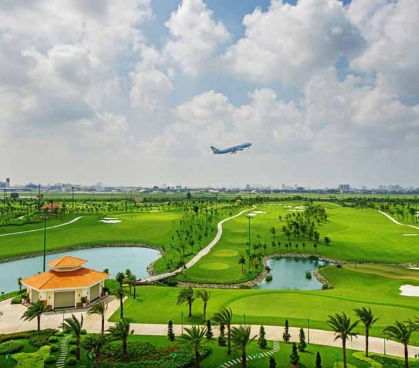 Bên trong sân golf Tân Sơn Nhất 'độc' và lạ