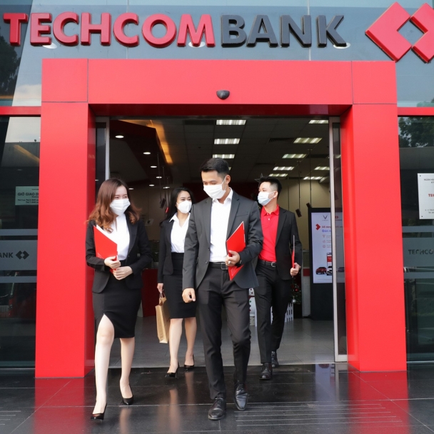Nhiều ngân hàng lọt Top 500 doanh nghiệp lợi nhuận tốt nhất Việt Nam năm 2022