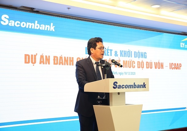Ông Lê Văn Ron thôi làm Phó Tổng giám đốc Sacombank