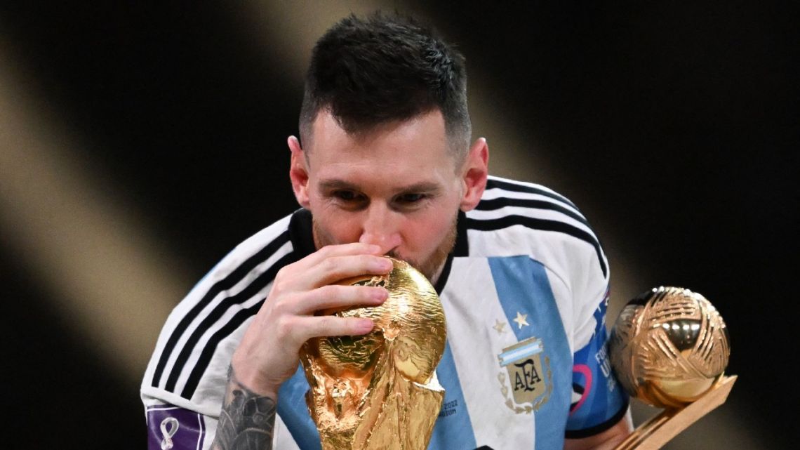 Lionel Messi: Sự vươn lên vượt xa những khó khăn từ tuổi thơ ấu 1