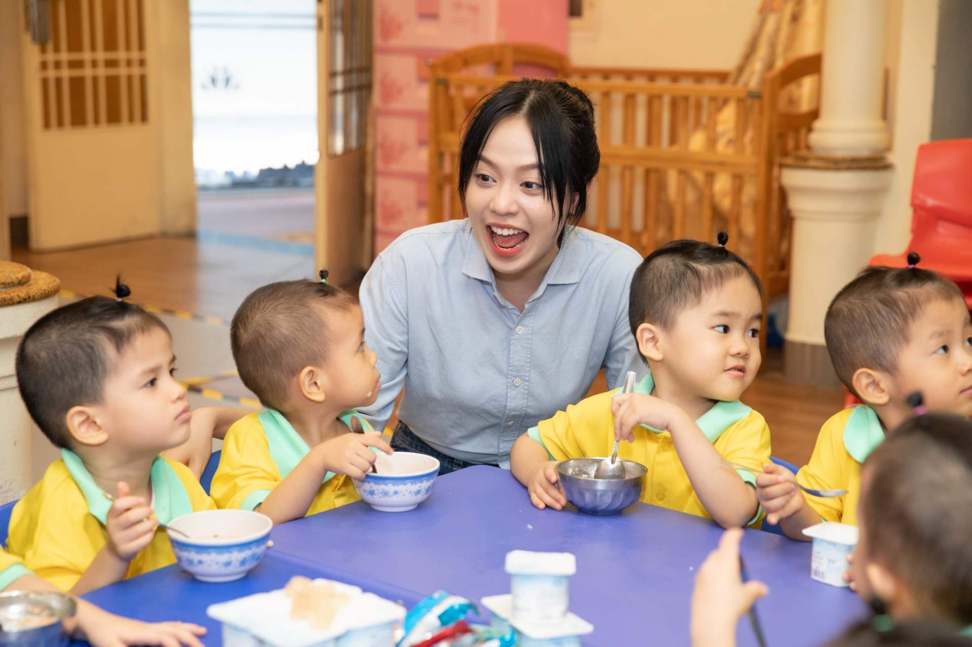 Tân Hoa hậu Việt Nam 2022 thực hiện dự án giúp đỡ những mẹ bầu và hơn 40 em bé 